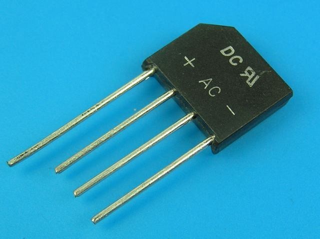 Jednofázový usměrňovací můstek 600V 4A
