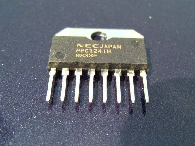 uPC1241H - NF-KS 25V 4.5A 9.2W