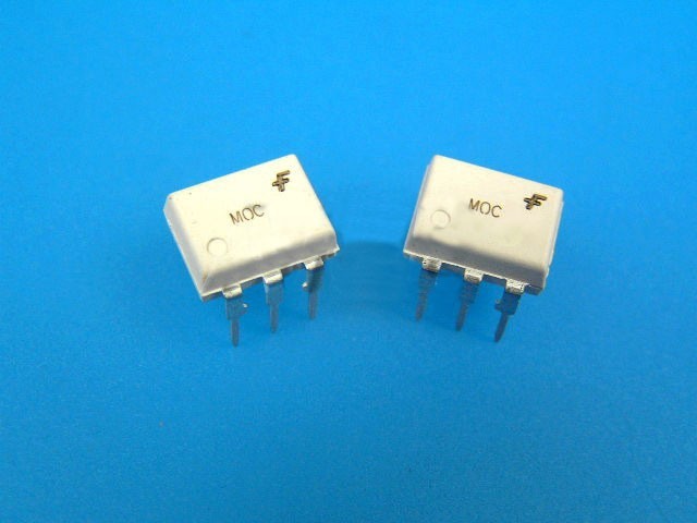 MOC3023M Optotriak 400V 100mA