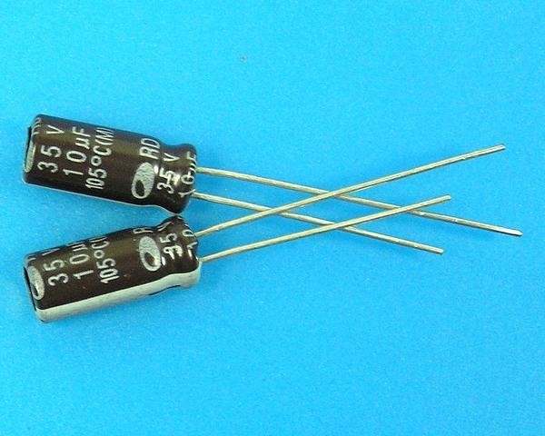 10uF/35V 105°C Samwha RD Elektrolytický Kondenzátor
