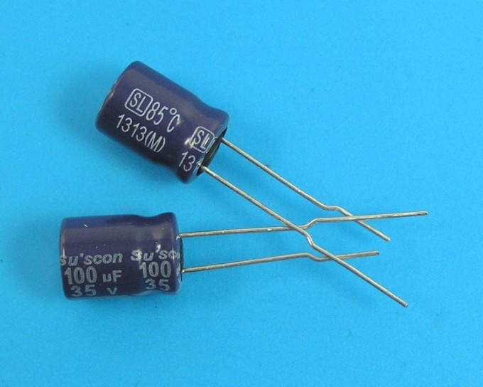 Elektrolytický kondenzátor 100uF/35V - 85°C Suscon SL