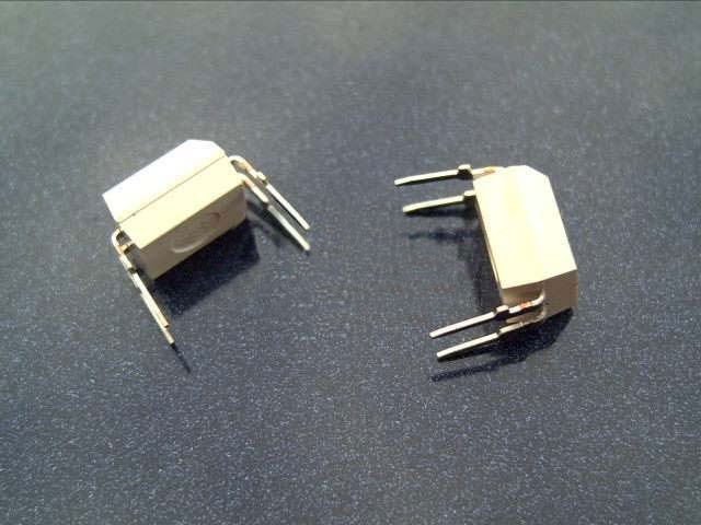 Optočlen TLP621 a TLP421 pro impulzní zdroje