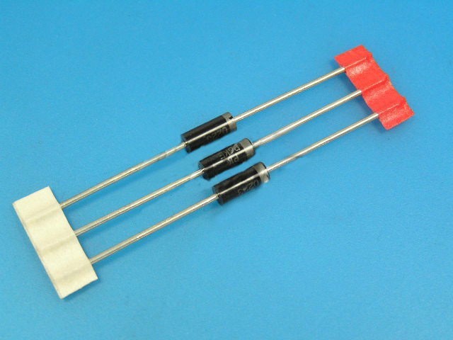 Tranzil P6KE130 - 130V, 600W, 3.4A, dvousměrný