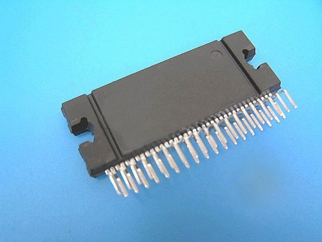 TDA8588BJ Monofonní rozkmitový stupeň 4x50W