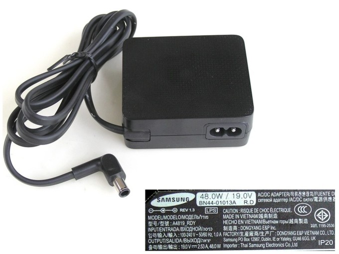 Napájecí adaptér Samsung A4819-RDY 19V 2.53A BN44-01013A