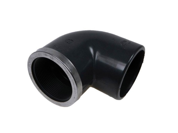 PVC Koleno 90° s Vnitřním Závitem a Kovovým Kroužkem D 020 R 1/2"