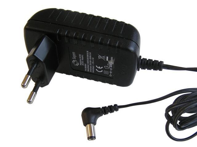 Univerzální impulzní napáječ 12V 1,5A s konektorem 5,5x2,5mm