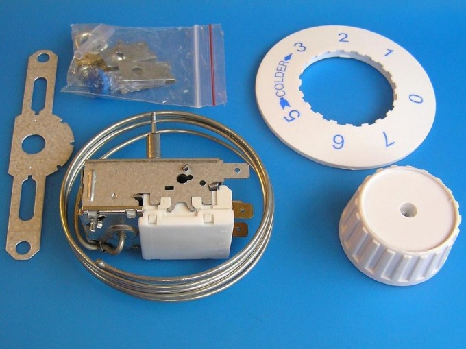 Univerzální termostat pro lednice a mrazáky K60P1013 VP4