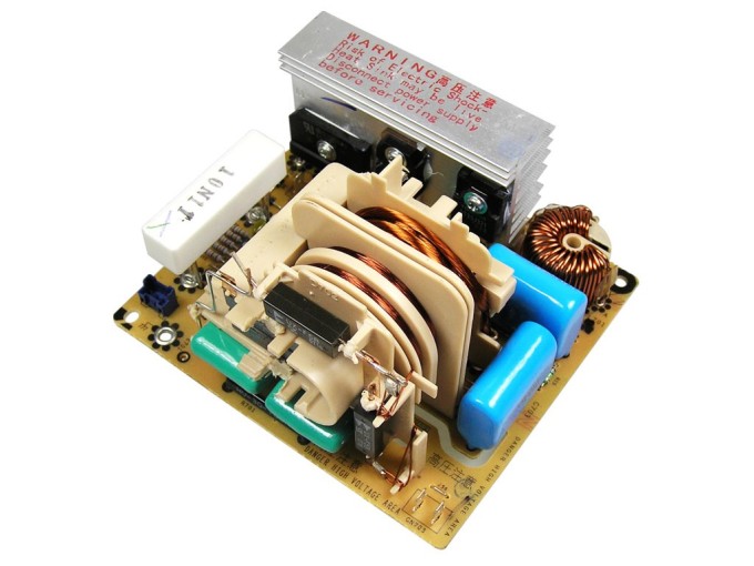 Vysokonapěťový invertní modul E606YM300XN