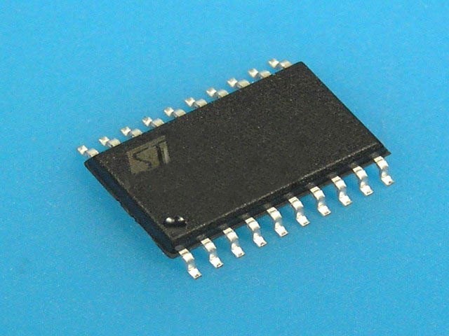 TEA1611T / TEA1611TN1 - Řídící obvod aktivního PFC