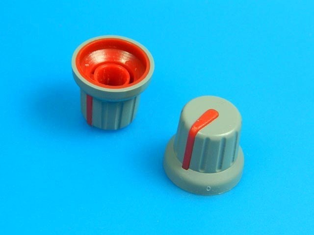 Miniaturní knoflík na potenciometr 6mm s ukazatelem GMN-4SRD