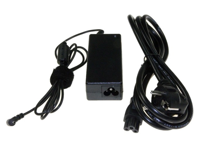 Napájecí zdroj pro notebooky ACER a ASUS 19V 2,37A 45W