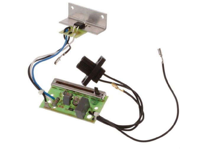 Elektronická deska 00759569 pro vysavače BOSCH a SIEMENS