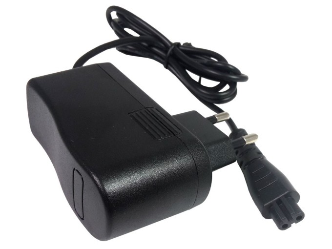 Napájecí adaptér pro holící strojek Remington F3000