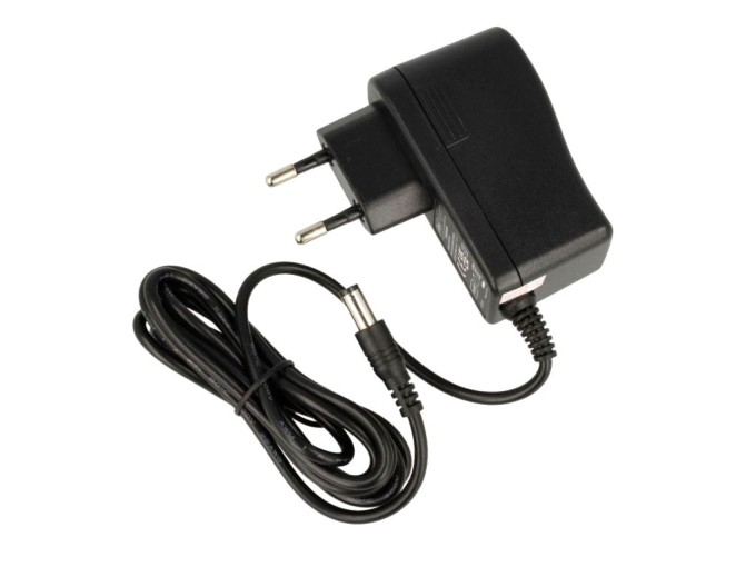 Náhradní napaječ pro tyčové vysavače Eta, Candy, GRUNDIG, GORENJE, BEKO, BOSCH