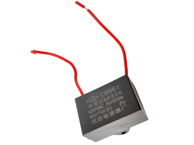 Rozběhový kondenzátor 10uF / 450V CBB61 s lankovými vývody