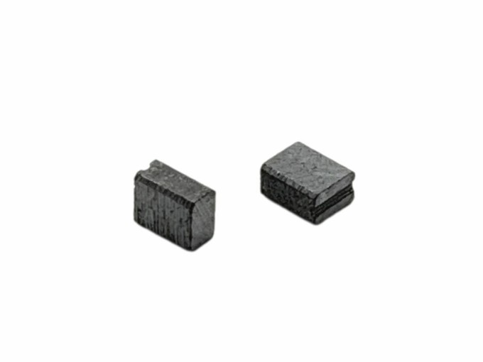 Uhlíkové kartáče 4.4 x 6.9 x 8.2 mm do elektromotorů - balení 2 ks