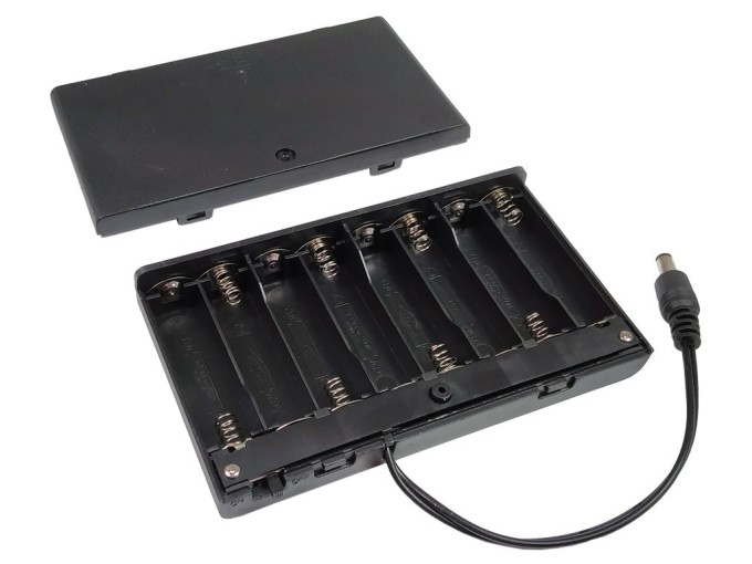 Pouzdro na baterie 8x AA s vypínačem a konektorem 5.5 x 2.1mm