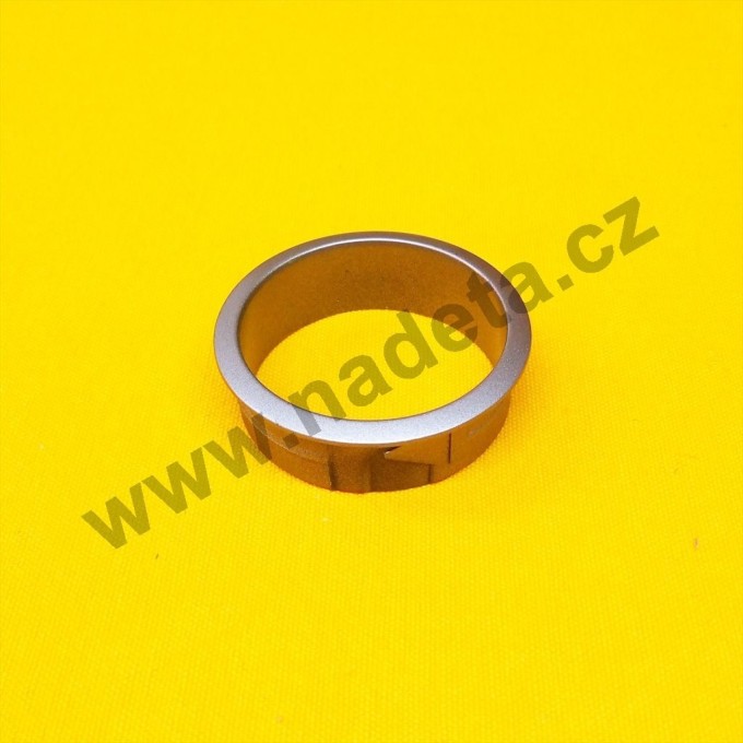 Kroužek knoflíku pro vestavnou troubu Mora VT526MX