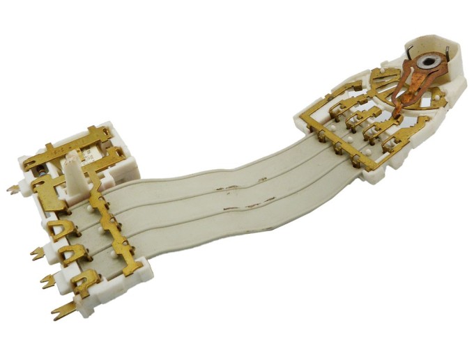 Vypínač s vodiči pro kuchyňský robot ETA 2023 01030