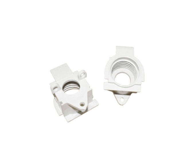 Hrdlo se závitem a příchytkou pro elektrický šlehač Eta 0042