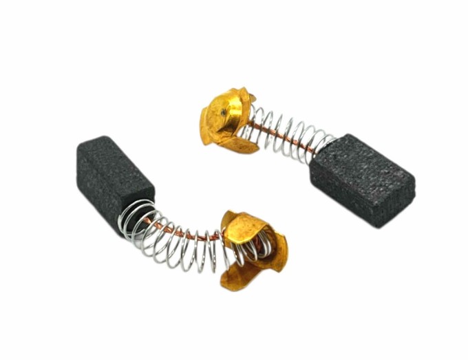 Uhlíky XTline 2ks 6,9 x 10,8 x 16,9 mm AG1503-46