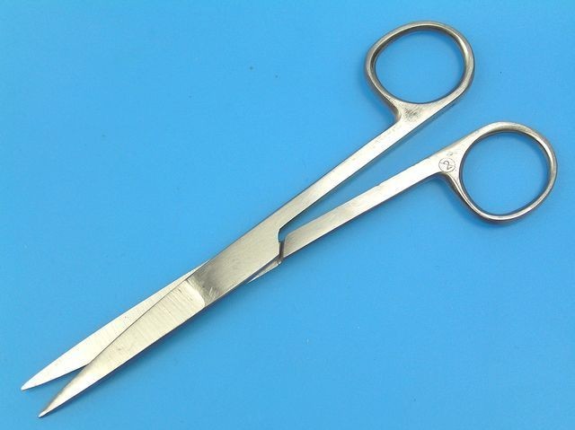 Servisní nářadí - nůžky chirurgické 130mm  pro běžnou práci - špičaté