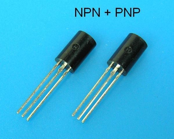 Tranzistorový pár 2SC2705 a 2SA1145 Toshiba pro výkonové zesilovače