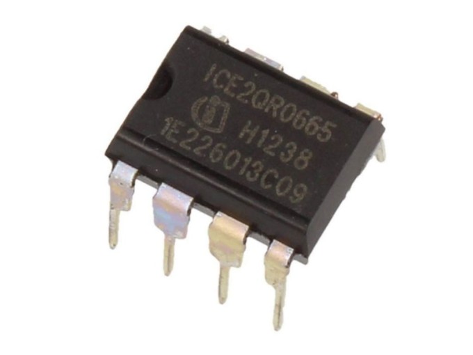 ICE2QR0665 řídící obvod impulsního zdroje DIP8