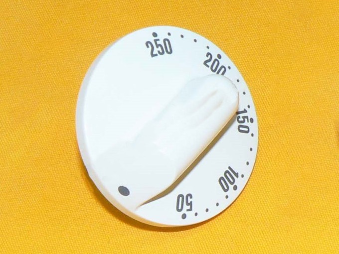 Knoflík termostatu sporáku Gorenje 547106 bílý