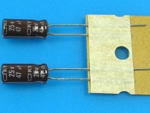Elektrolytický kondenzátor 47uF/25V Nippon KY, nízká impedance, dlouhá životnost