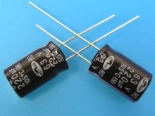 Kondenzátor elektrolytický 220uF/63V - 105°C Samwha RD