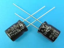 330uF/25V - 105°C Samwha RD Elektrolytický Kondenzátor