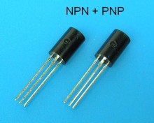 Tranzistorový pár 2SC2705 a 2SA1145 Toshiba pro výkonové zesilovače