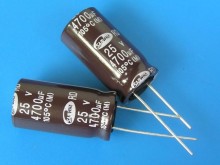 Samwha RD 4700uF/25V Elektrolytický Kondenzátor