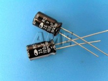 Kondenzátor elektrolytický 100uF/35V 105°C Samwha RD