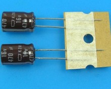 Kondenzátor elektrolytický 470uF/16V 105°C Nippon KZM - low ESR, dlouhá životnost, vysoký ripple current