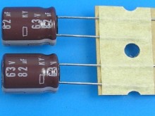 Kondenzátor elektrolytický 82uF/63V 105°C Nippon KY low ESR
