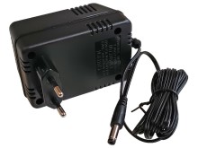 Napaječ univerzální trafo 12V / 1.67A, konektor 5.5x2.1mm